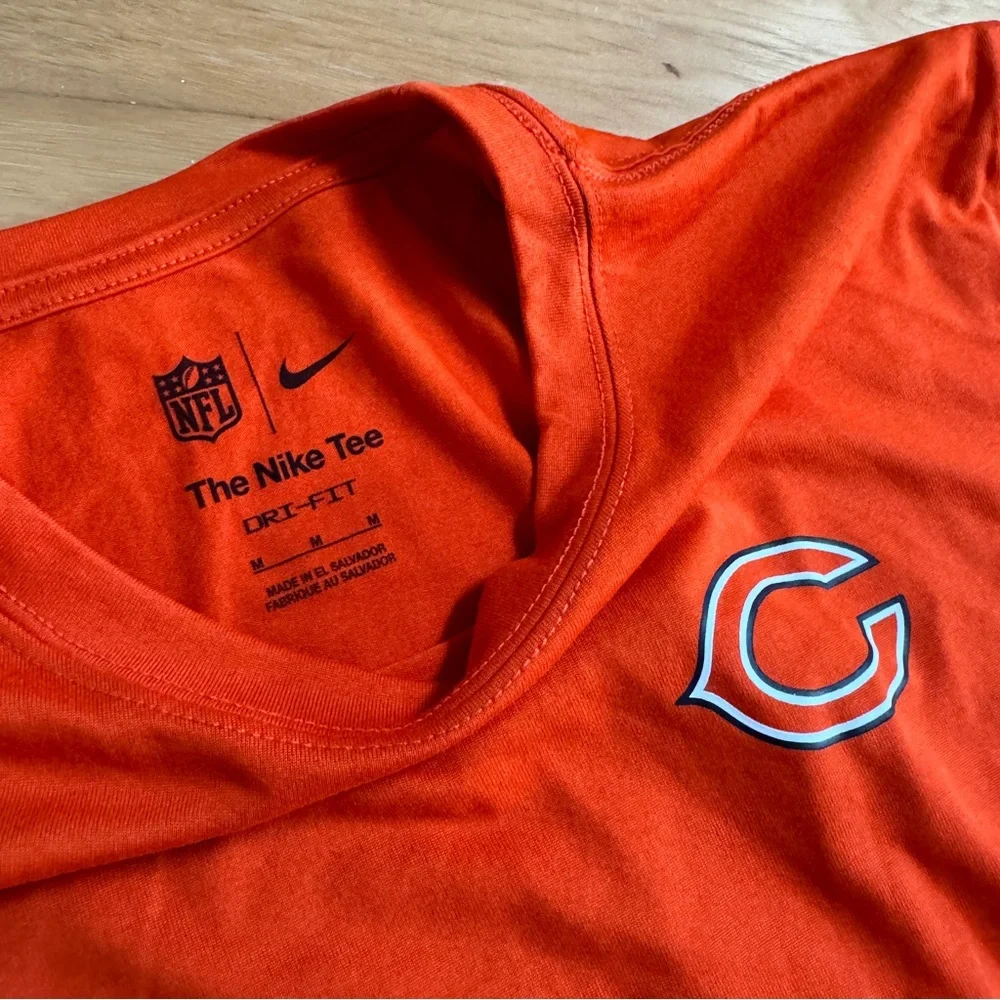 Chicago Bears Tee - Picture 1 of 6